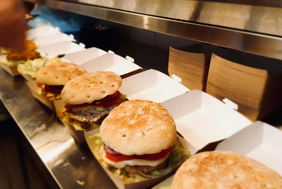 Levi's Burgers