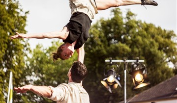 15 en 17 uur: The Show Must Go On